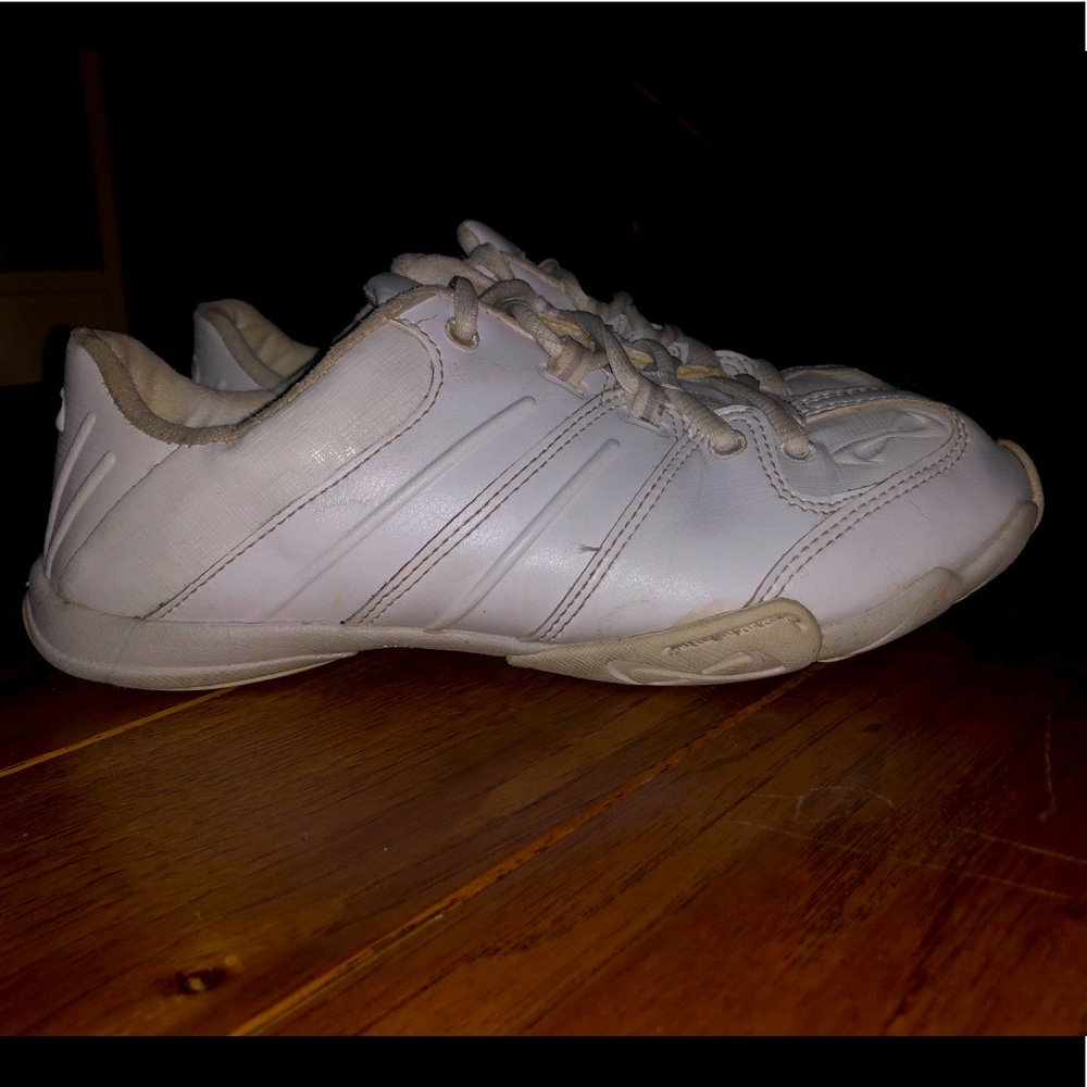 Nfinity game day cheer shoes